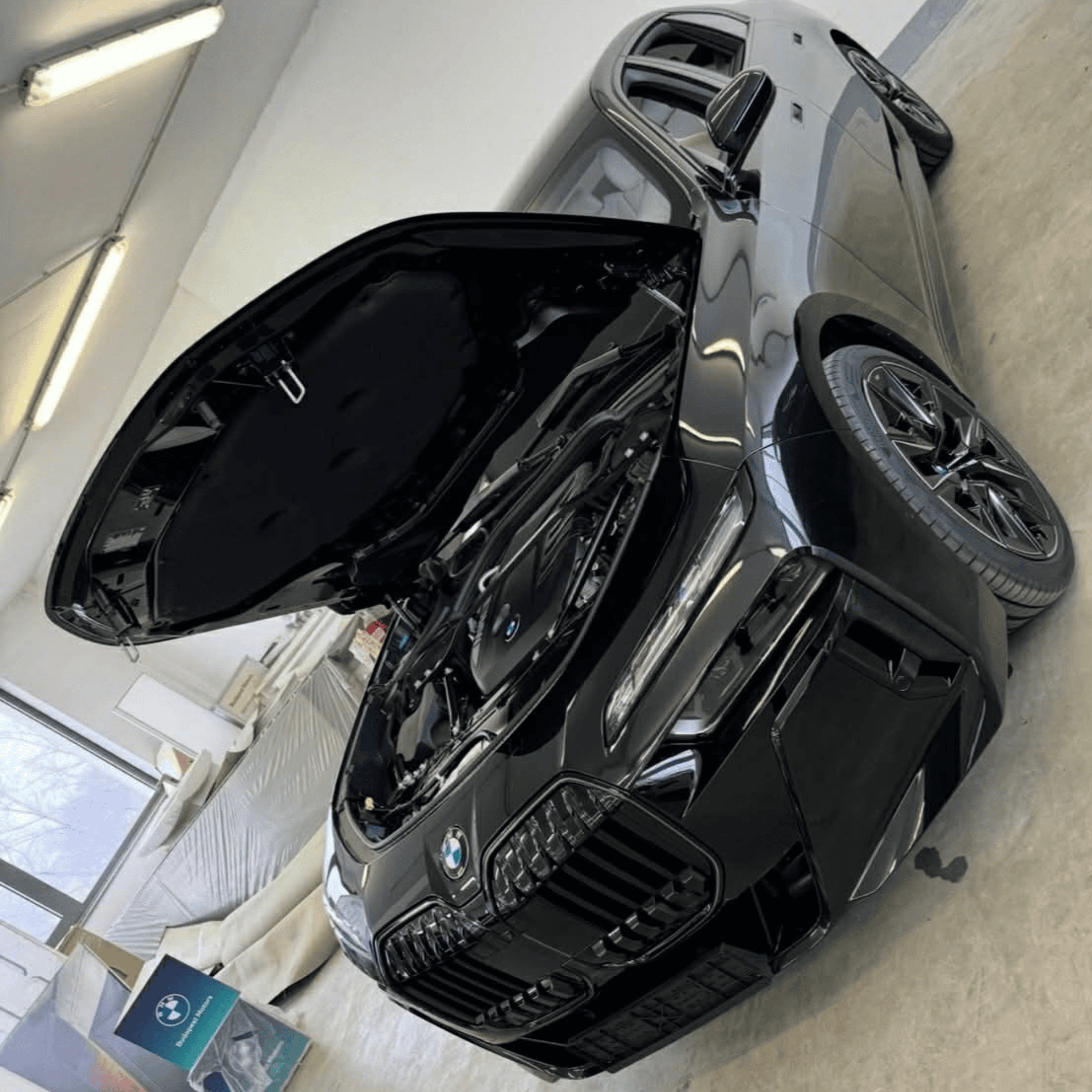 2előtte Berti fólia színes karosséria fóliázás vágatlan